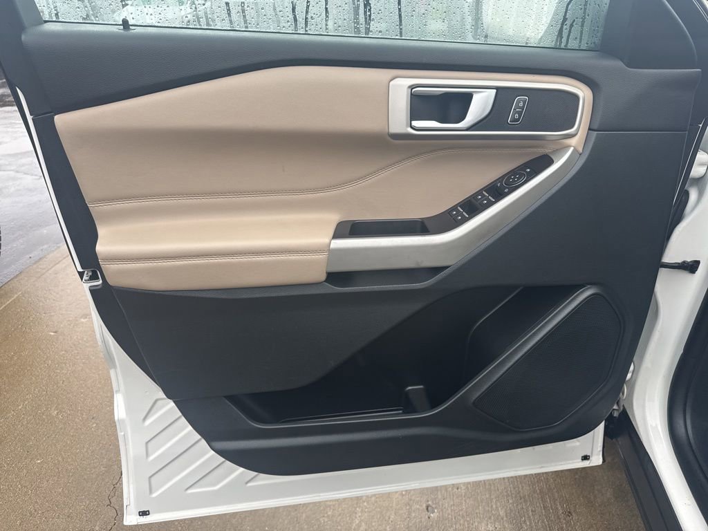 Certified 2023 Ford Explorer XLT w/ Equipment Group 202A image 20