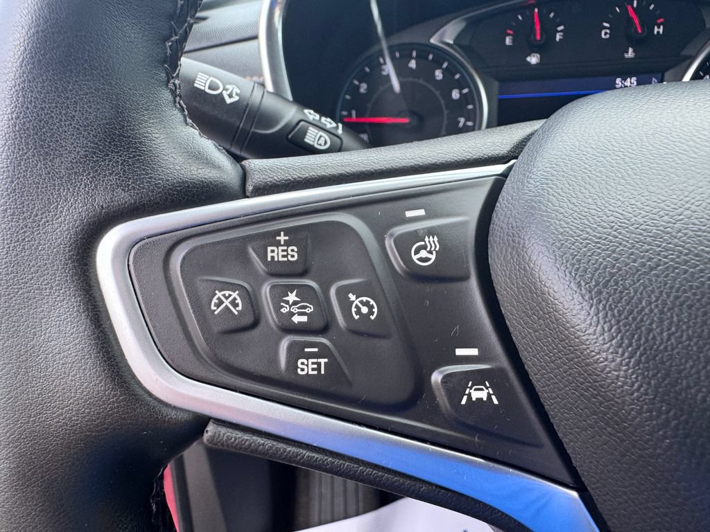 Used 2023 Chevrolet Equinox Premier AWD/4WD image 27