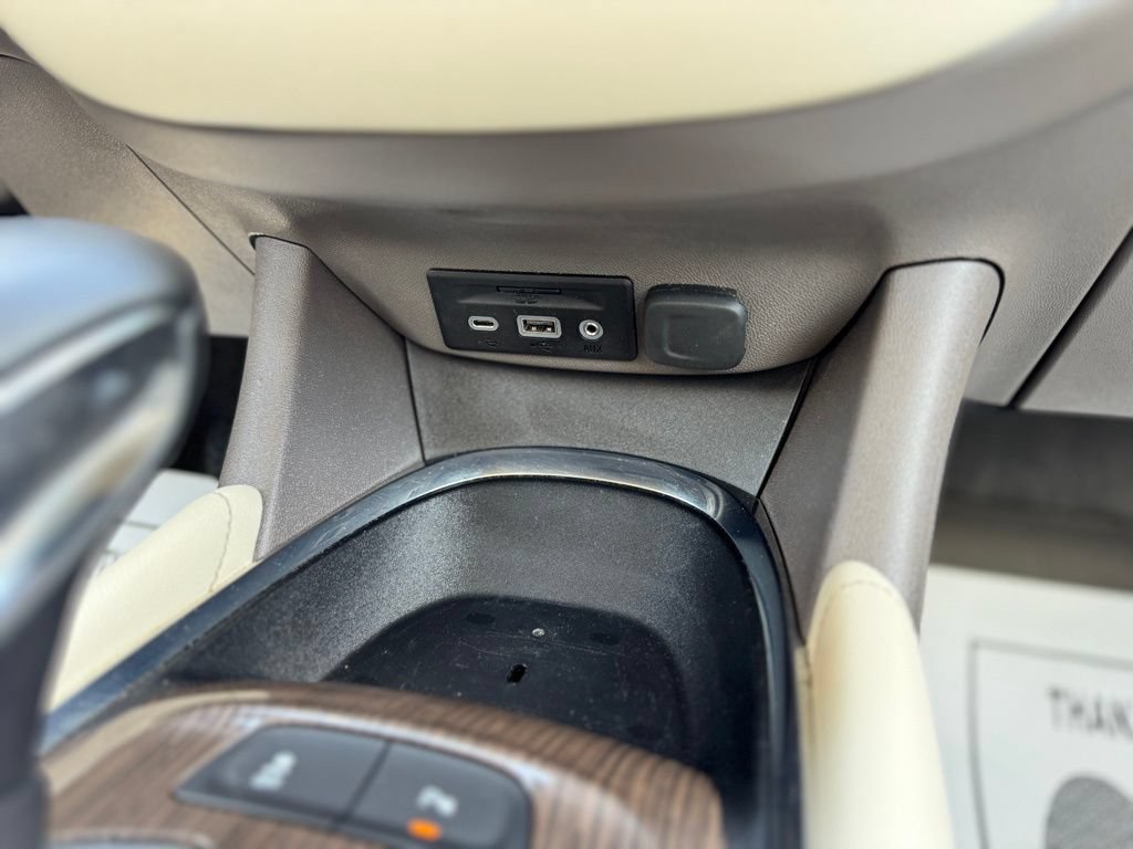 Used 2024 Chevrolet Malibu LT FWD image 25
