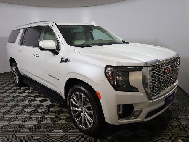 Used 2021 GMC Yukon XL Denali AWD/4WD image 4