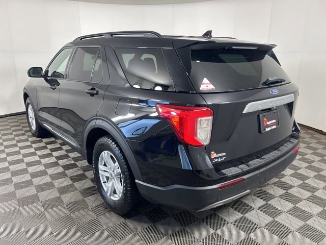 Certified 2020 Ford Explorer XLT w/ Equipment Group 202A AWD/4WD image 4