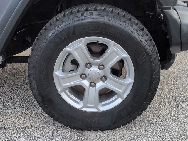 Used 2019 Jeep Wrangler Unlimited Sport S AWD/4WD image 11