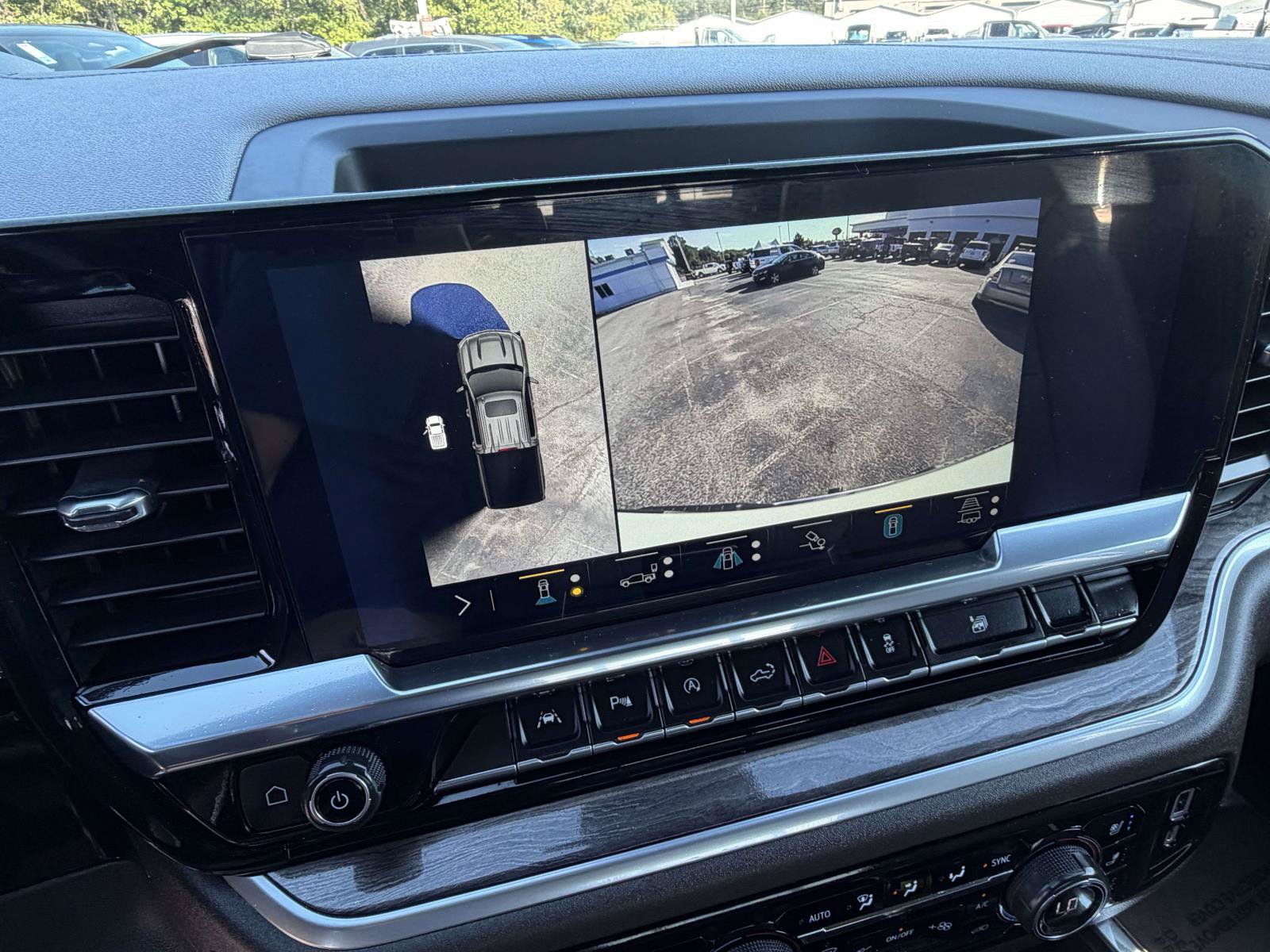 Used 2023 Chevrolet Silverado 1500 LTZ w/ LTZ Premium Package AWD/4WD image 9
