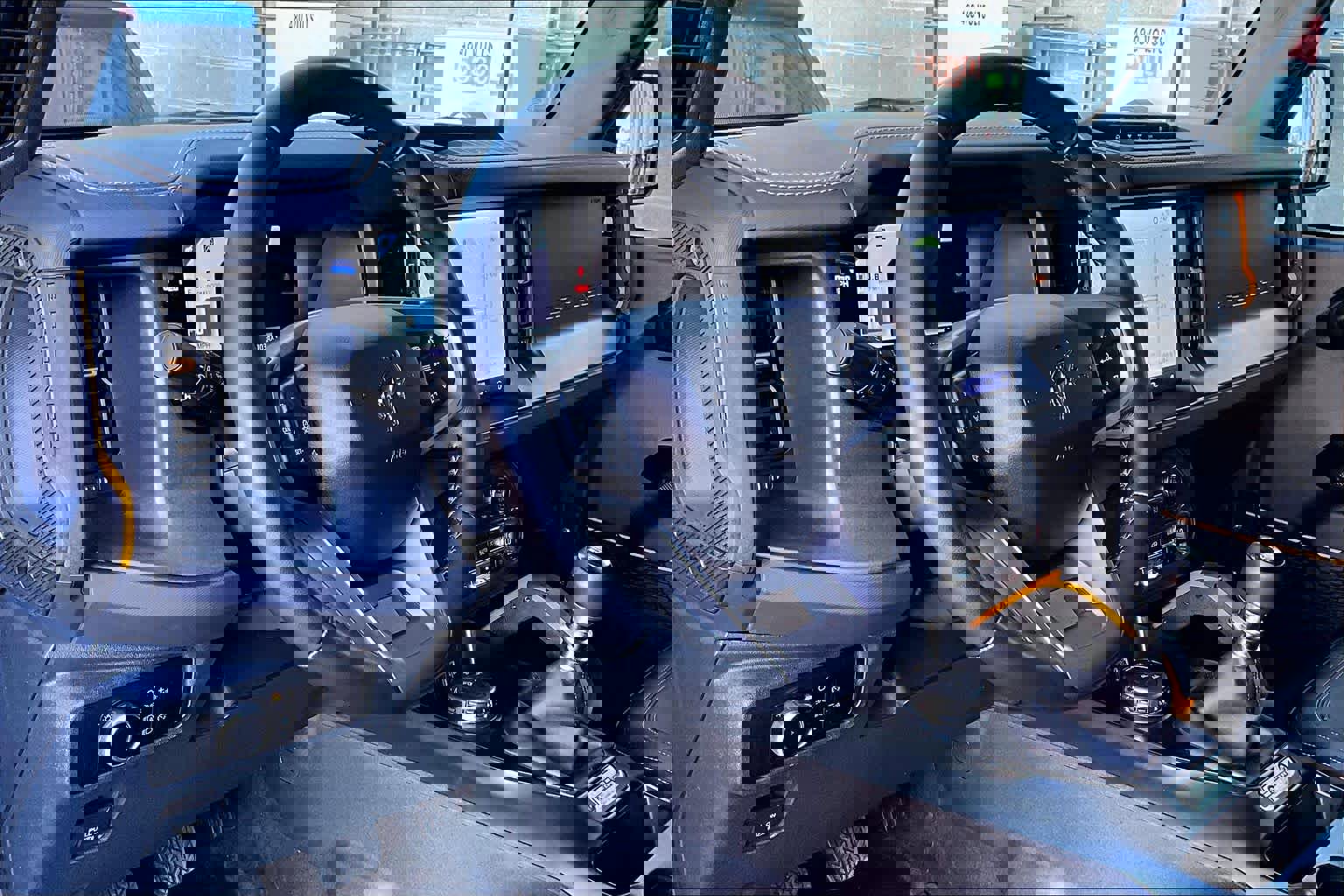 Certified 2024 Ford Bronco Badlands w/ Sasquatch Package image 19