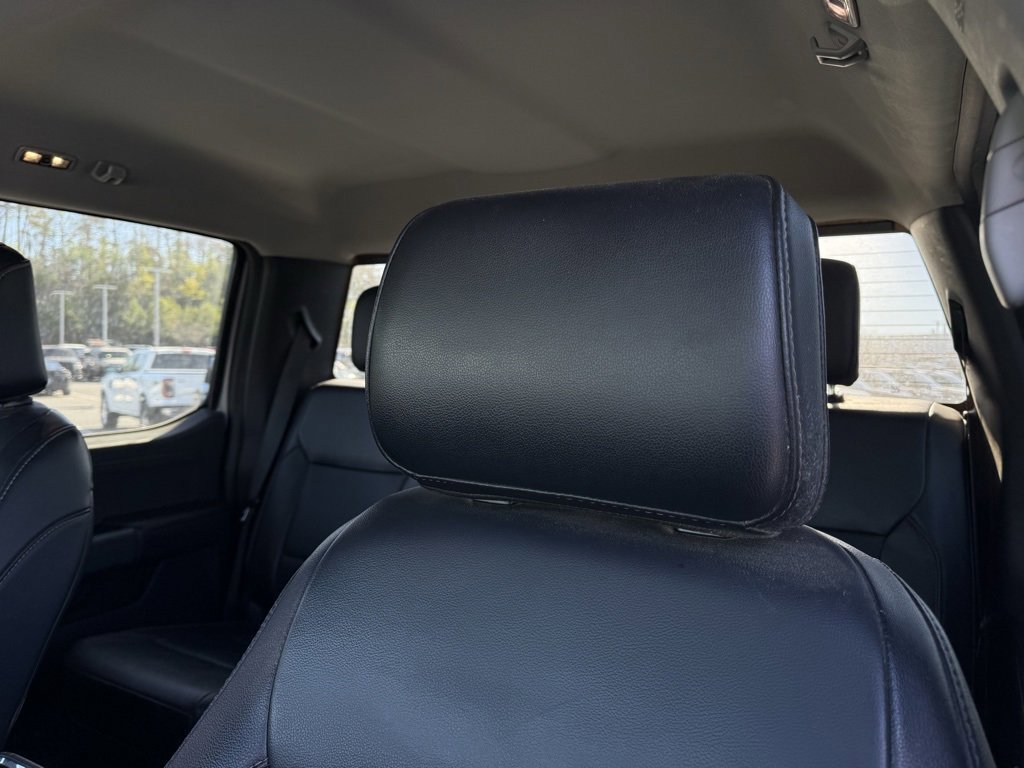 Certified 2023 Ford F250 Lariat w/ Black Appearance Package image 23