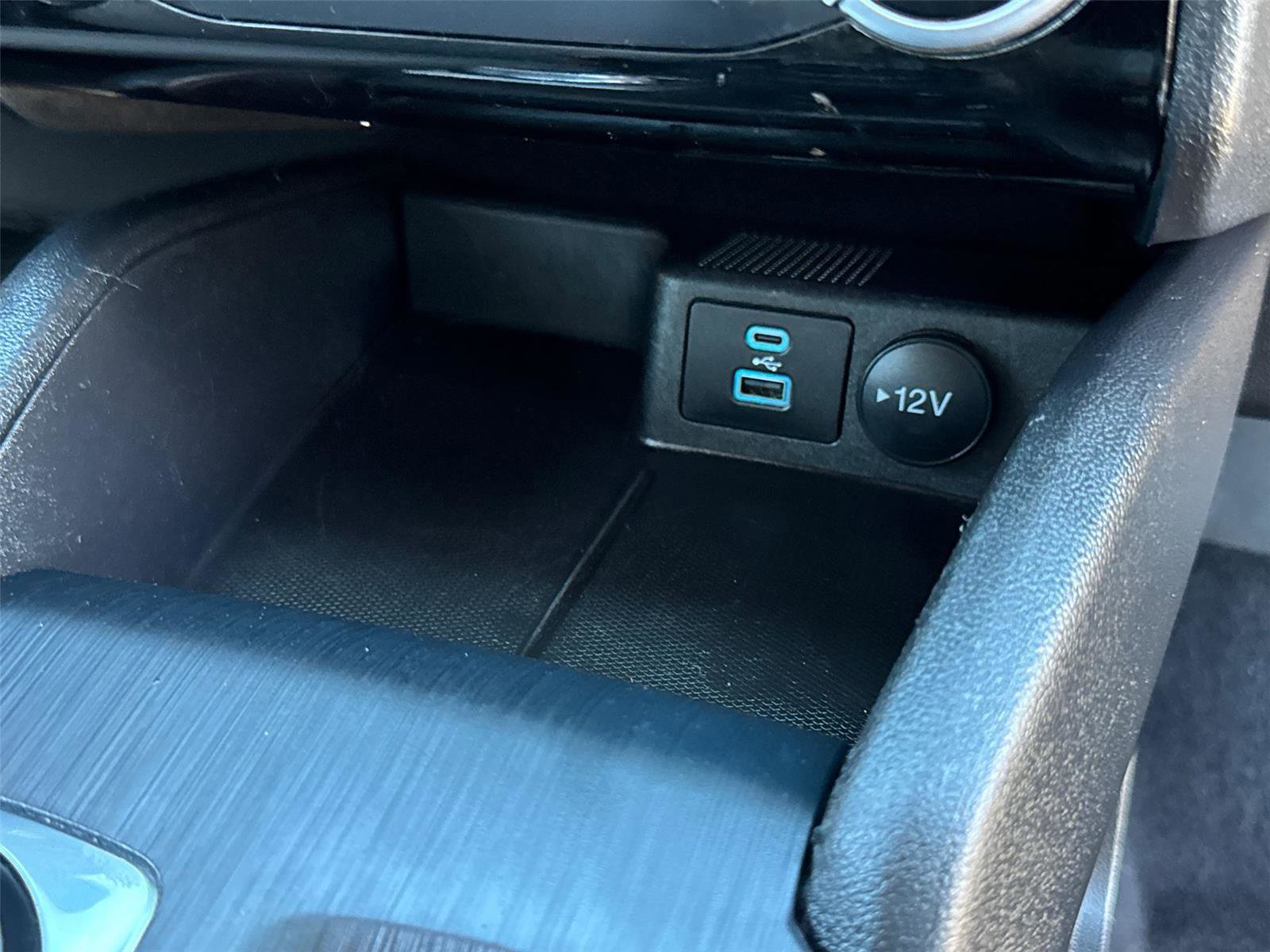 Certified 2022 Ford Escape SE image 17