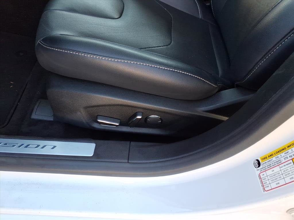 Certified 2019 Ford Fusion Energi Titanium image 11