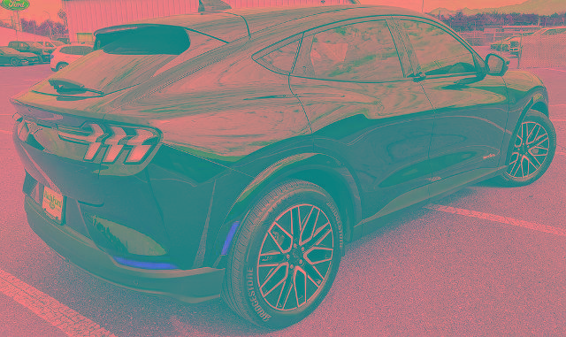 Certified 2025 Ford Mustang Mach-E Premium AWD/4WD image 3