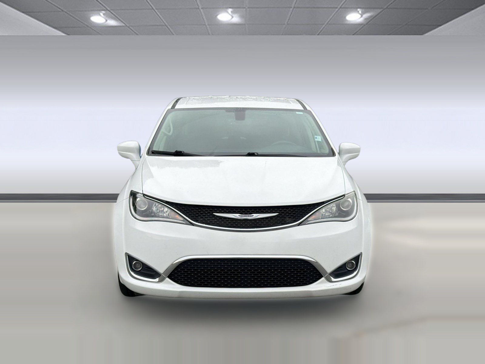 Used 2020 Chrysler Pacifica Touring FWD image 6