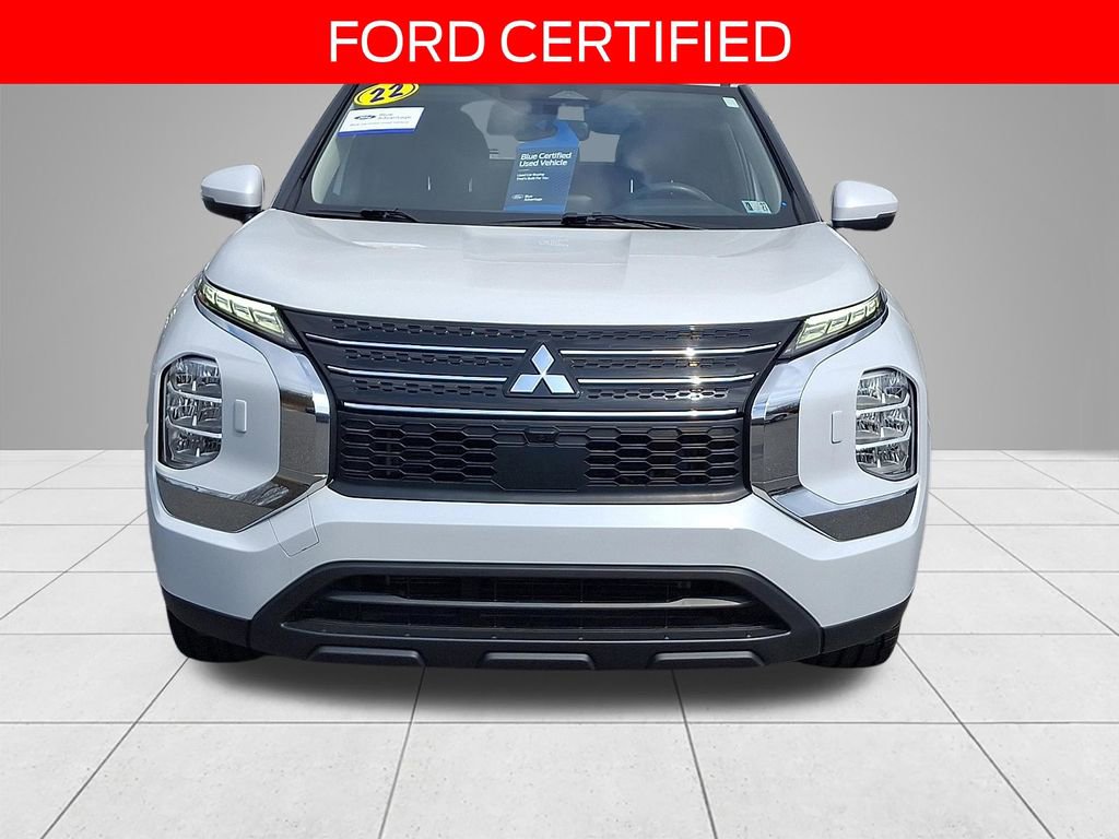 Used 2022 Mitsubishi Outlander ES AWD/4WD image 2