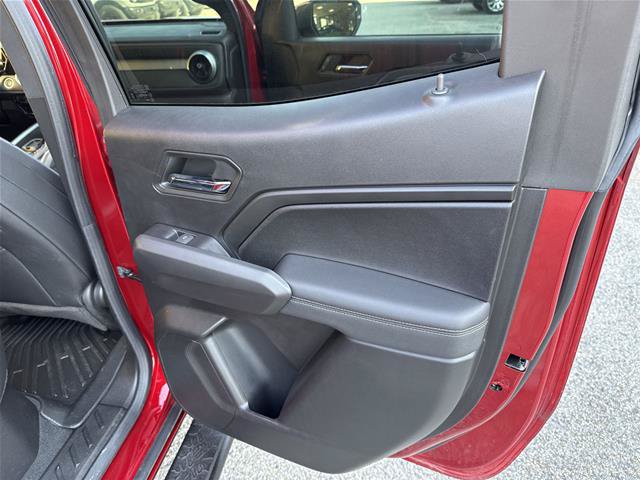 Used 2024 Chevrolet Colorado LT w/ LT Convenience Package III RWD image 22