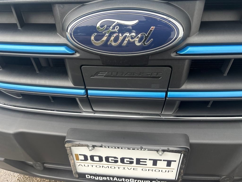 Certified 2023 Ford E-Transit 148 High Roof Extended RWD image 3