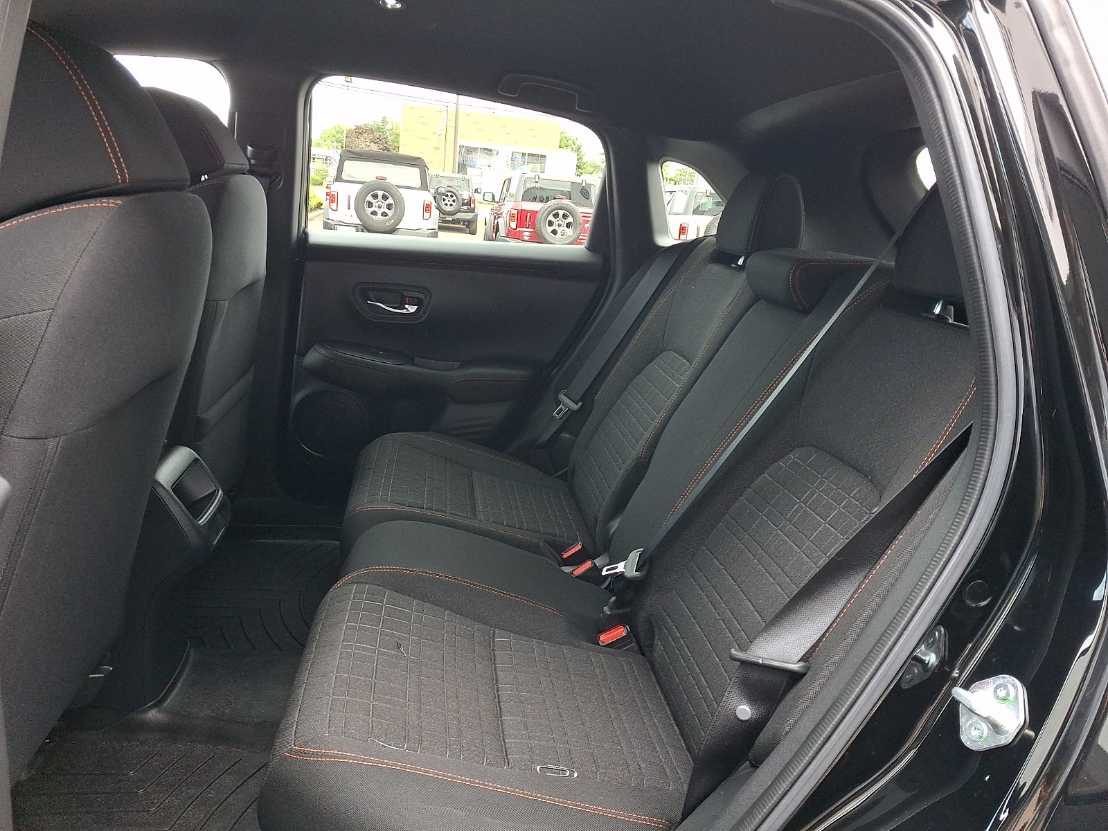 Used 2024 Honda HR-V Sport image 11
