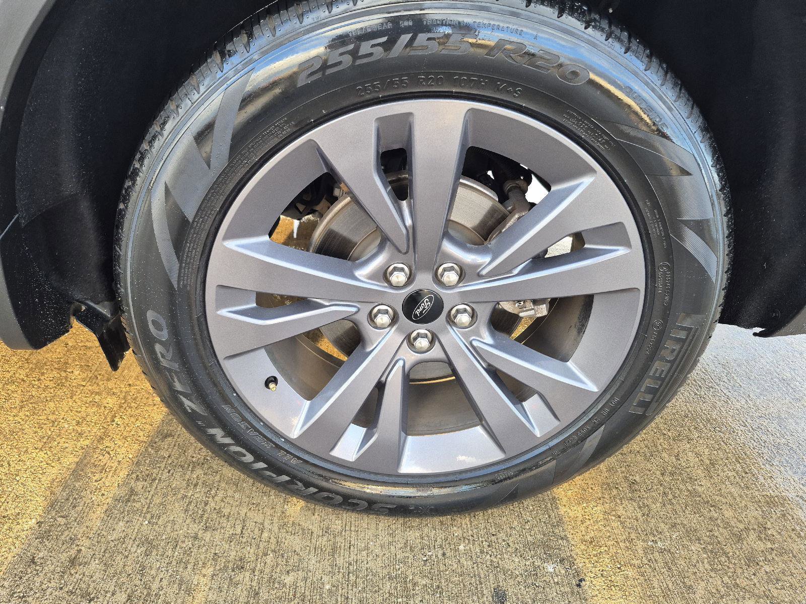 Certified 2023 Ford Explorer XLT w/ Equipment Group 202A image 4