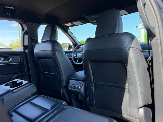 Certified 2025 Ford Explorer ST-Line w/ ST-Line Street Pack AWD/4WD image 21