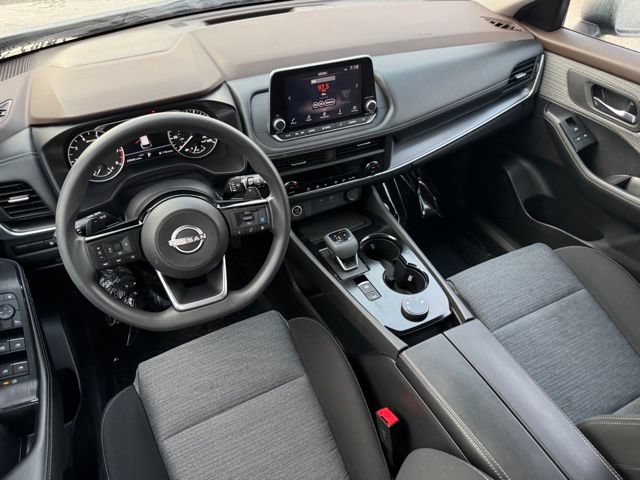 Used 2023 Nissan Rogue SV AWD/4WD image 10