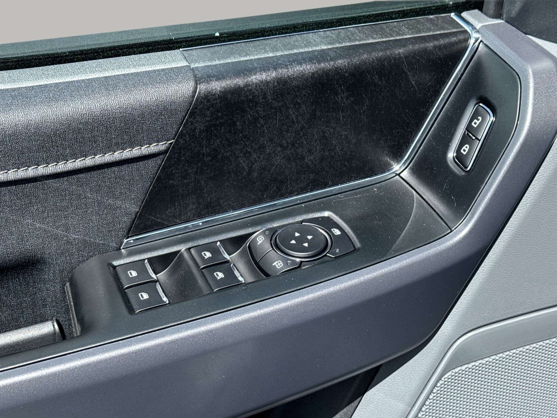 Certified 2025 Ford F150 Lightning XLT image 47