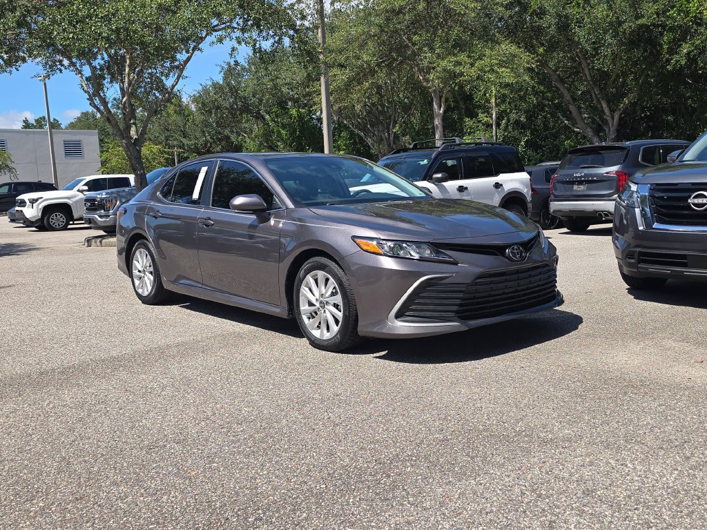 Used 2024 Toyota Camry LE w/ Convenience Package FWD image 2