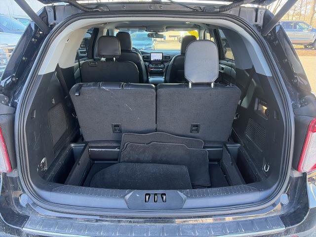 Certified 2023 Ford Explorer Limited w/ Equipment Group 301A image 11