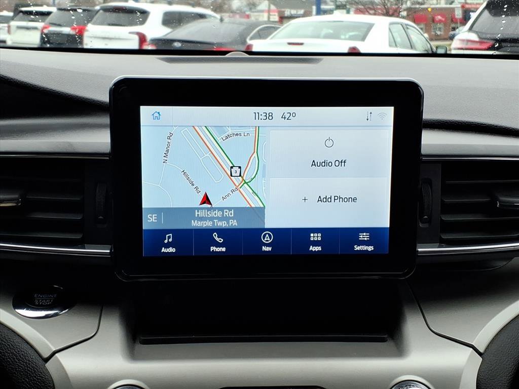 Certified 2022 Ford Explorer XLT w/ Equipment Group 202A image 30