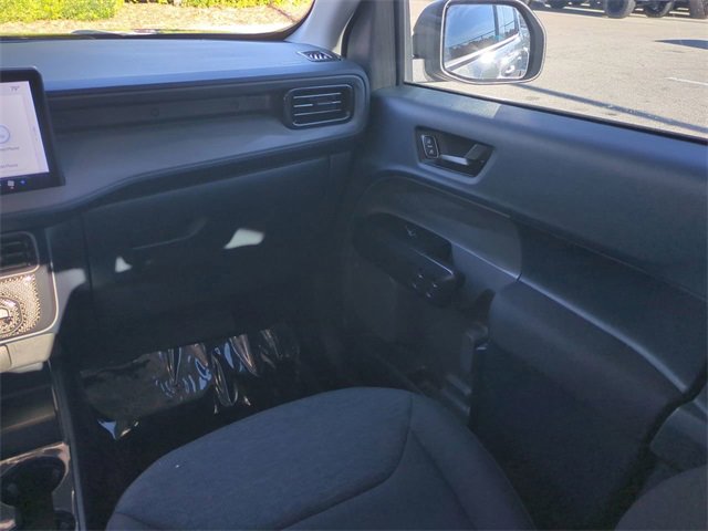 Certified 2025 Ford Maverick XL image 17