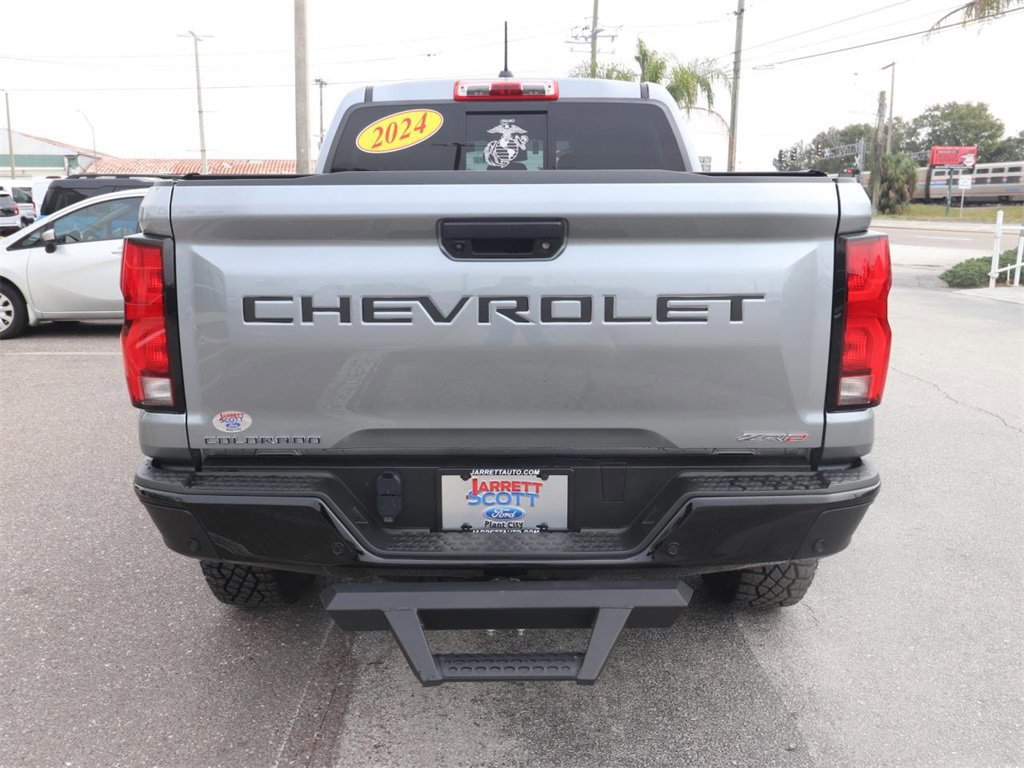 Used 2024 Chevrolet Colorado ZR2 w/ Technology Package image 4