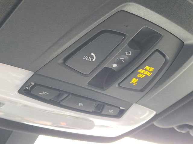 Used 2018 BMW 330i xDrive Sedan w/ Convenience Package image 24