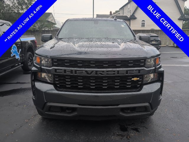 Used 2020 Chevrolet Silverado 1500 Custom w/ Custom Value Package AWD/4WD image 2
