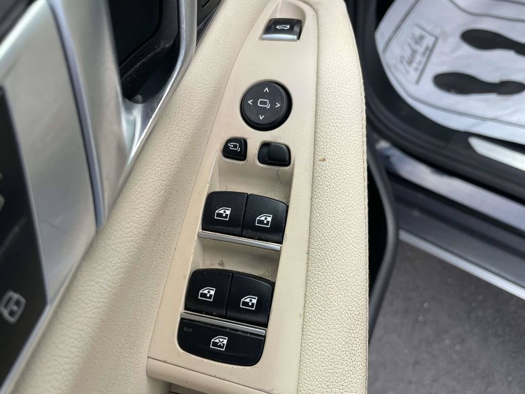 Used 2019 BMW X5 xDrive40i AWD/4WD image 16
