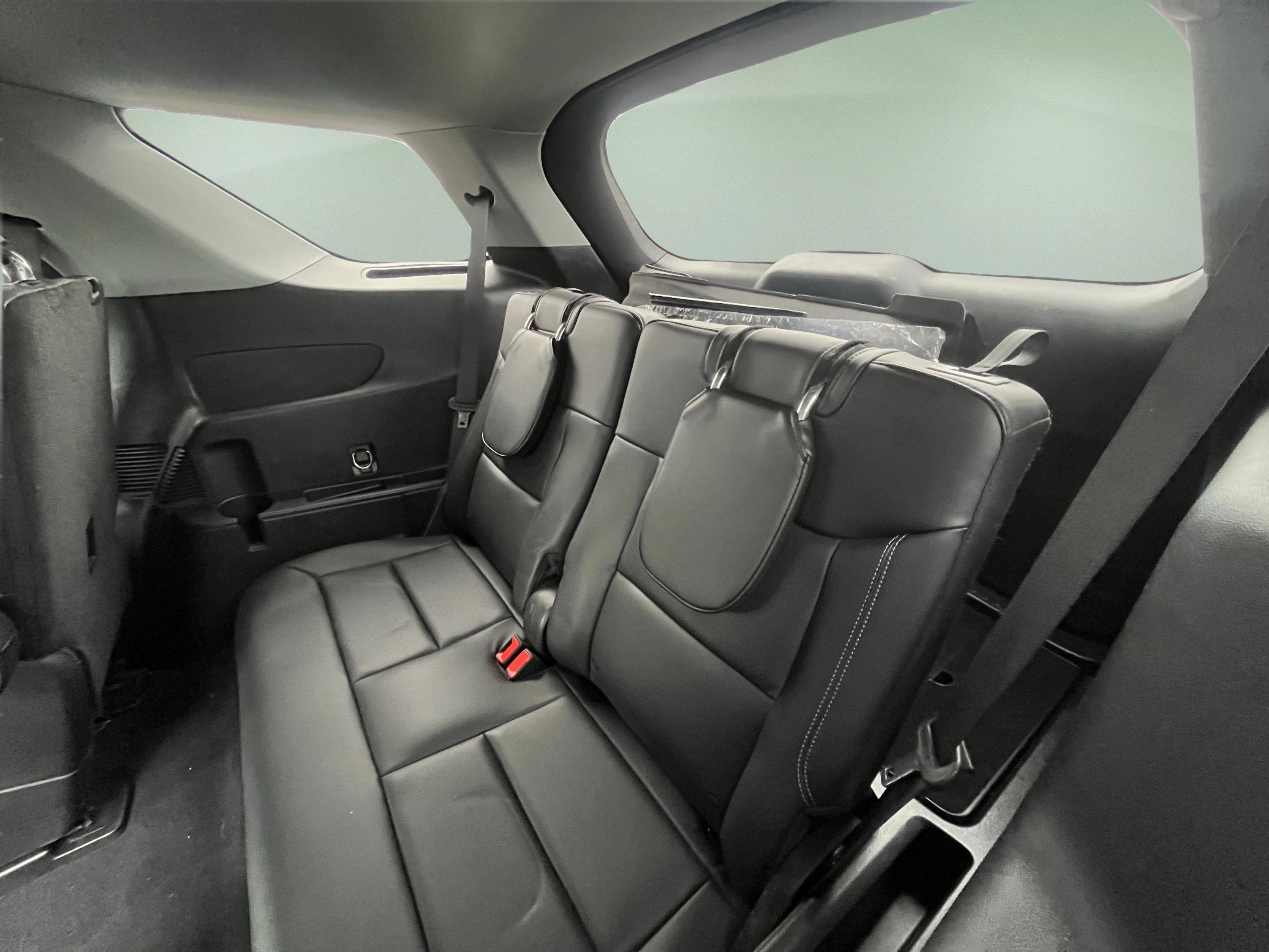 Certified 2023 Ford Explorer XLT w/ Equipment Group 202A image 32