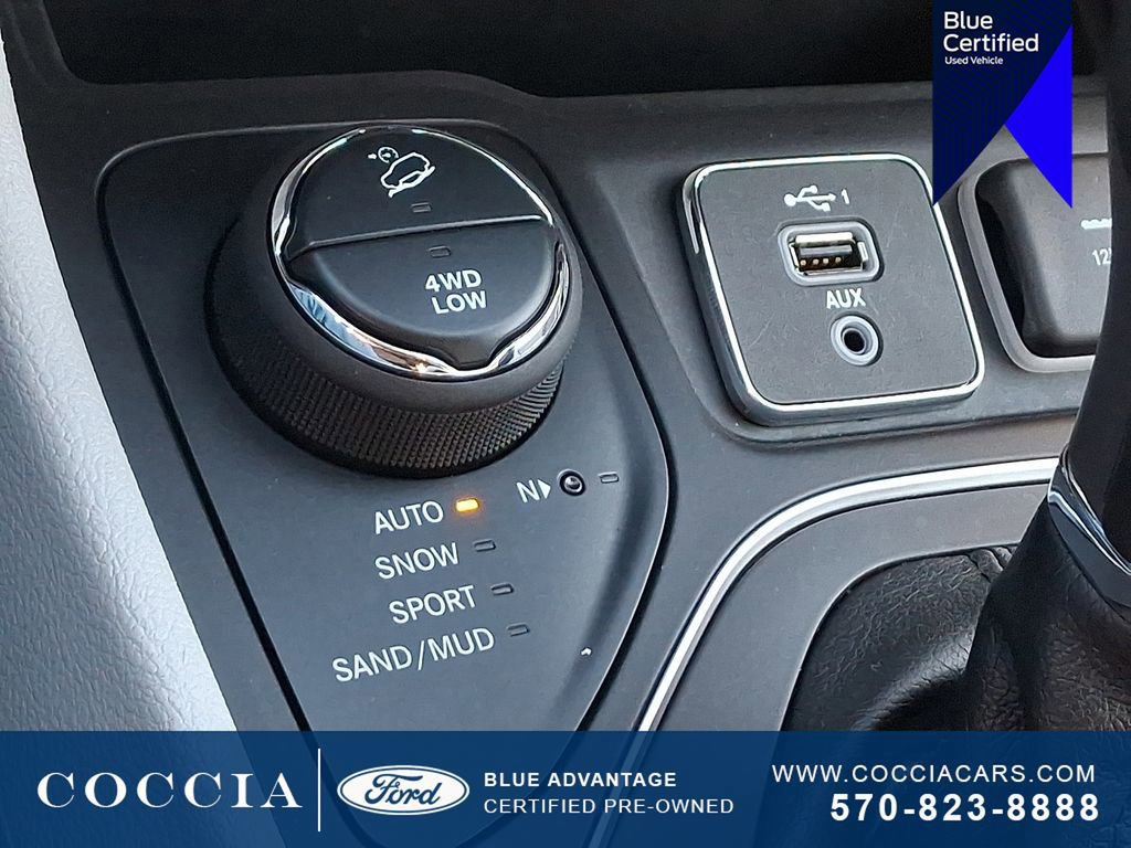 Used 2021 Jeep Cherokee Latitude Lux w/ Sun & Sound Group image 25