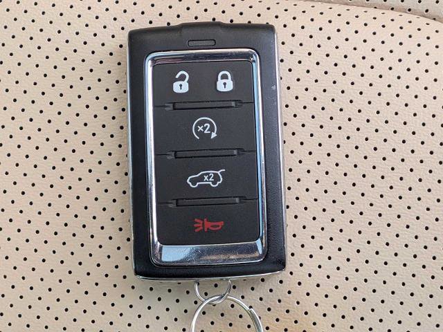 Used 2025 Jeep Grand Cherokee Limited w/ Luxury Tech Group II image 35