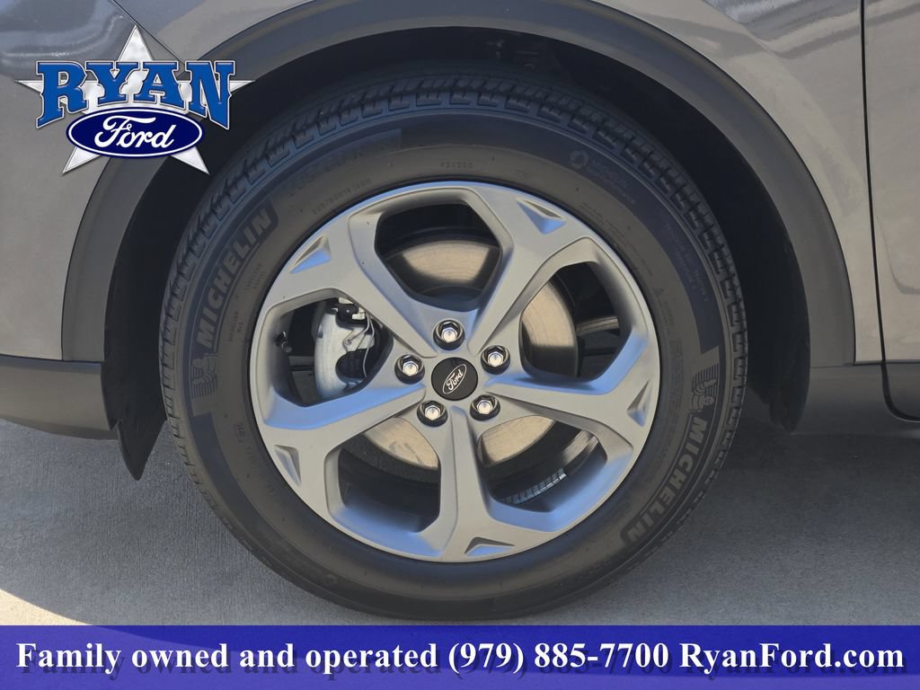 Certified 2025 Ford Escape ST-Line FWD image 7