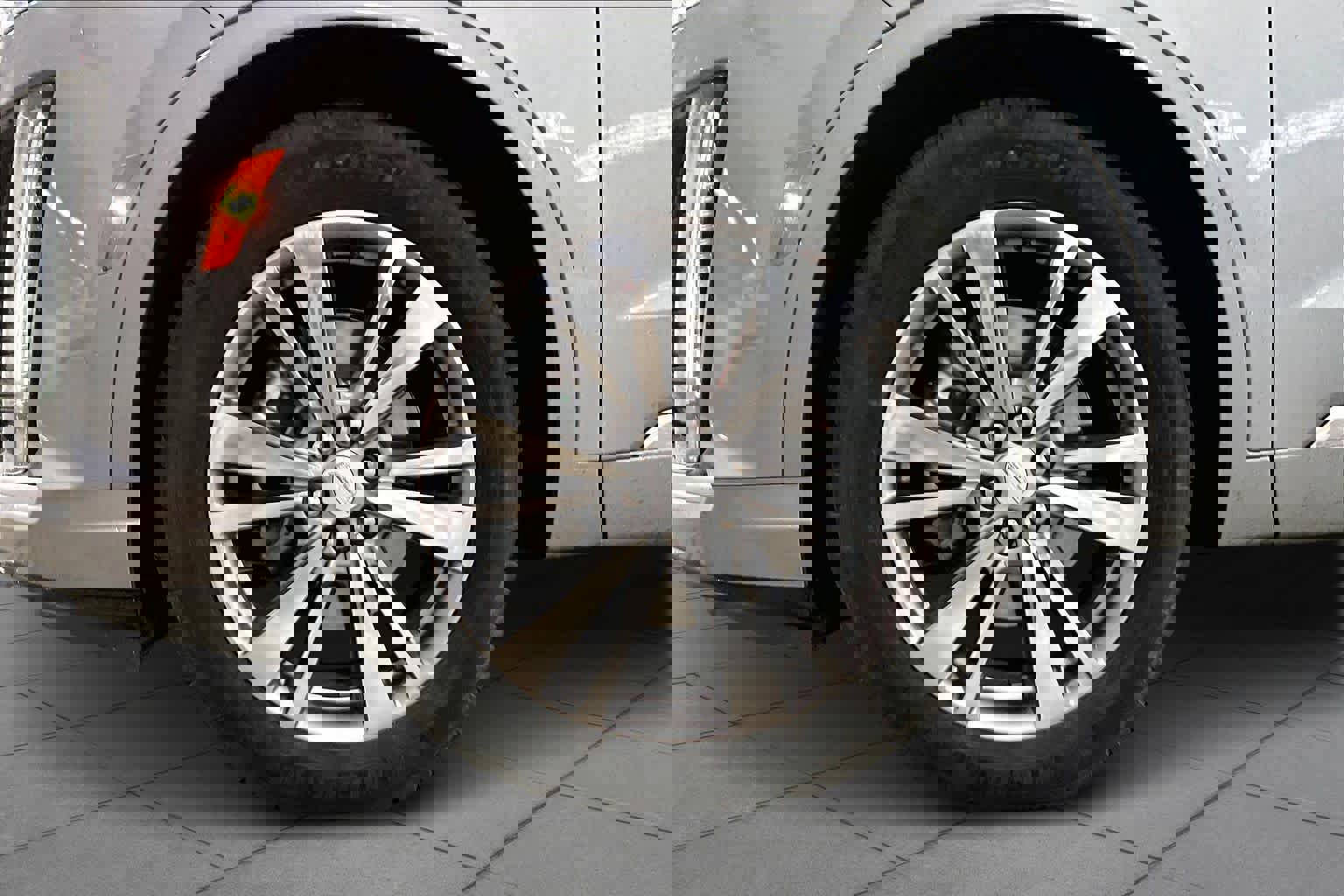 Used 2025 Cadillac XT6 Premium Luxury image 13