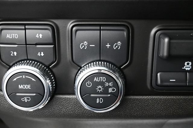 Used 2023 GMC Yukon XL Denali Ultimate AWD/4WD image 27