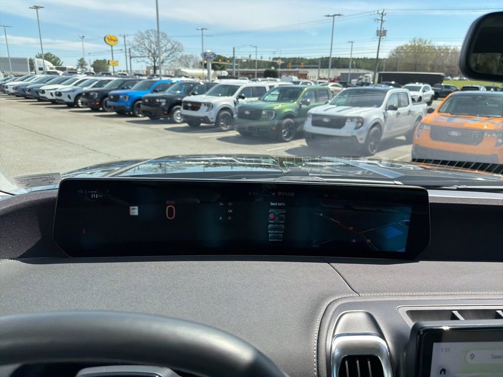 Certified 2025 Ford Expedition Max Platinum image 28