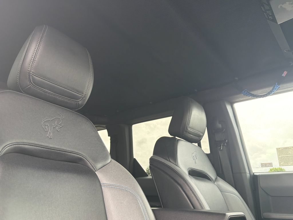 Certified 2022 Ford Bronco Black Diamond AWD/4WD image 16
