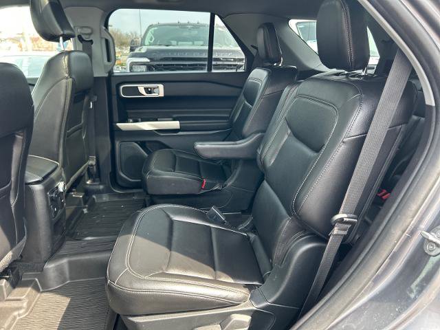 Certified 2021 Ford Explorer XLT w/ Equipment Group 202A image 11