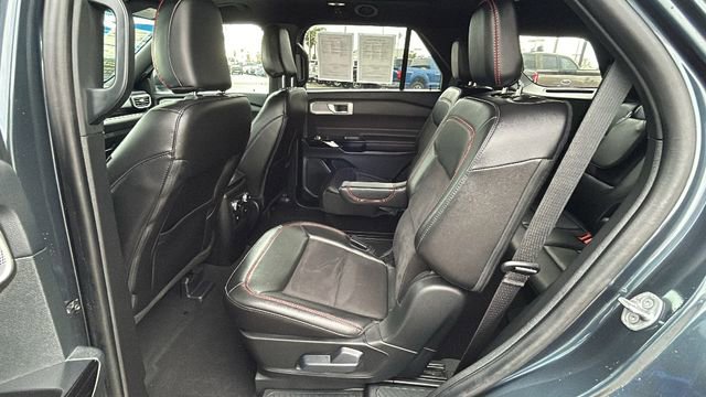 Certified 2024 Ford Explorer ST-Line w/ Class IV Trailer Tow Package image 16