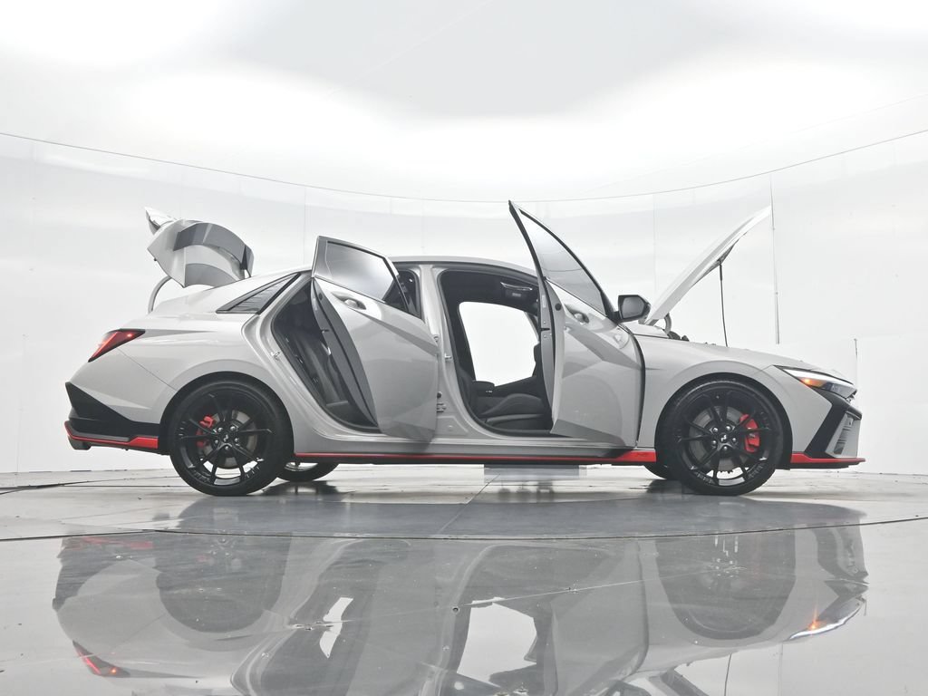 Used 2026 Hyundai Elantra N FWD image 59
