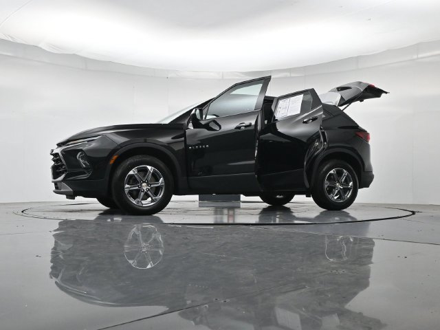 Used 2023 Chevrolet Blazer LT w/ Driver Confidence Package FWD image 55
