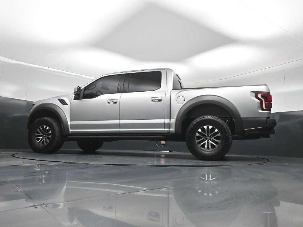 Certified 2019 Ford F150 Raptor w/ Equipment Group 802A Luxury AWD/4WD image 52