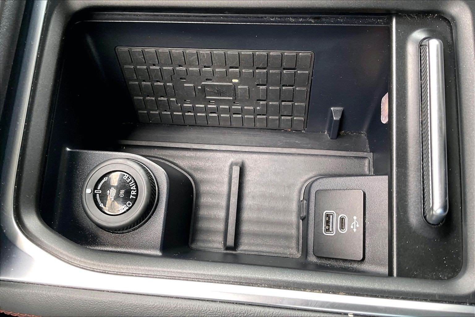Certified 2025 Ford Expedition Active RWD image 31
