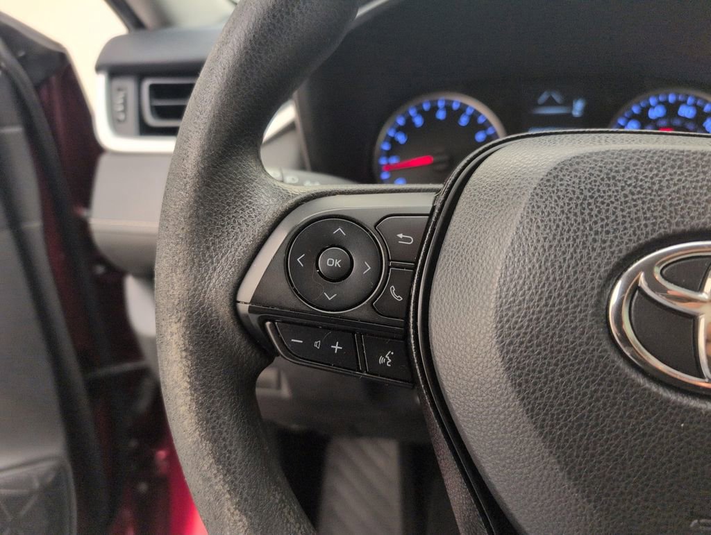 Used 2019 Toyota RAV4 LE AWD/4WD image 34