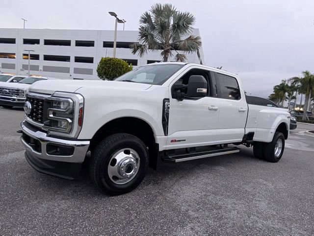 Certified 2024 Ford F350 Lariat AWD/4WD image 3