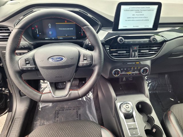 Certified 2025 Ford Escape ST-Line Select AWD/4WD image 9