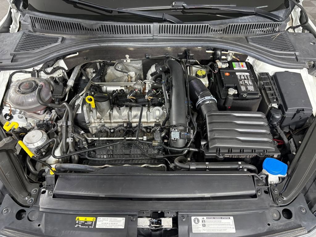Used 2019 Volkswagen Jetta R-Line w/ R-Line Cold Weather Package image 10