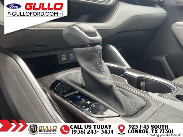 Used 2022 Toyota Highlander Limited FWD image 29