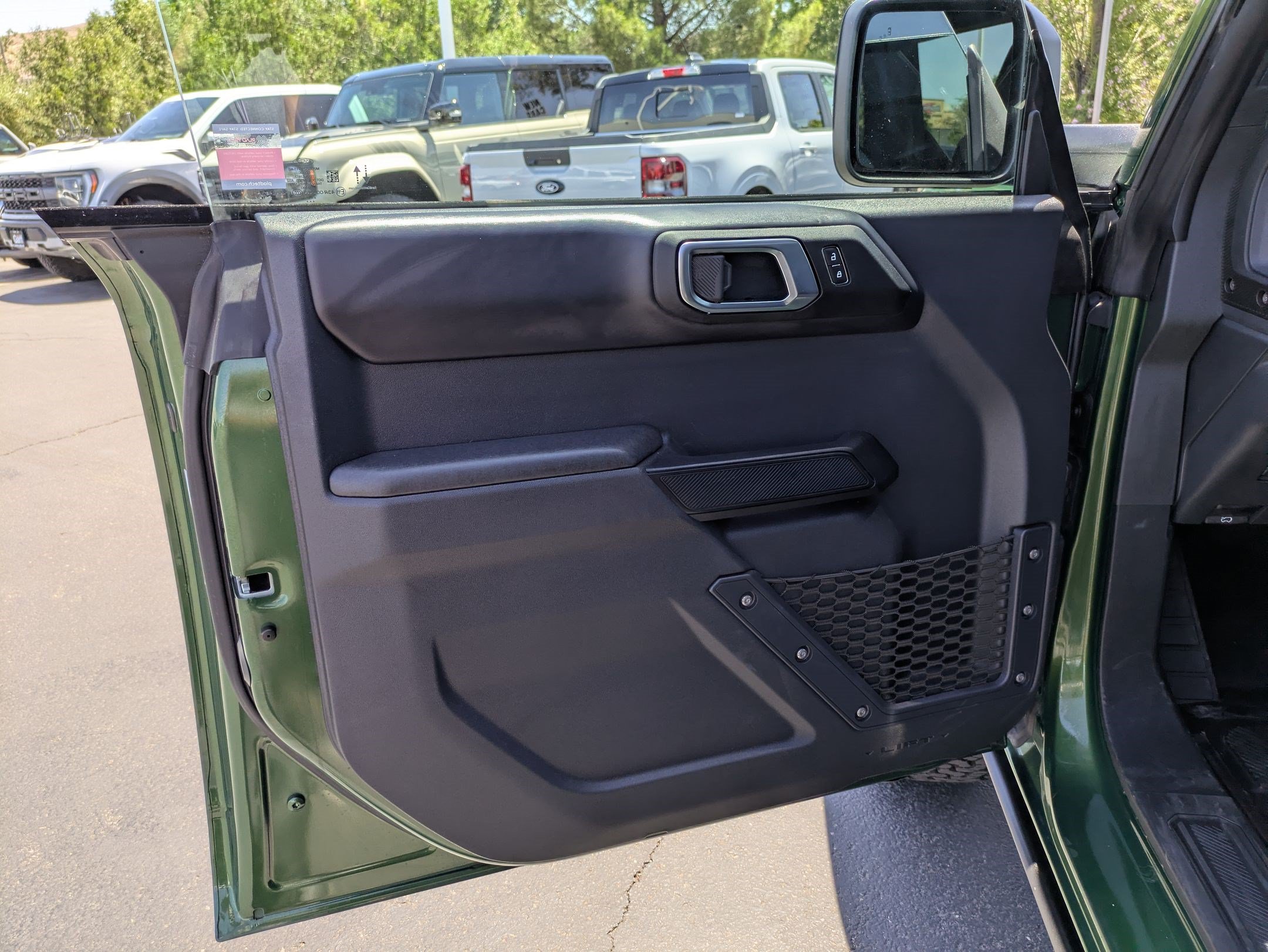 Certified 2025 Ford Bronco Badlands AWD/4WD image 14