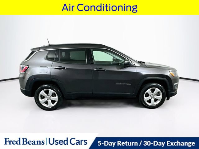 Used 2018 Jeep Compass Latitude w/ Cold Weather Group AWD/4WD image 10
